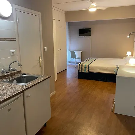 Aparthotel Estudios Aranzazu Santander