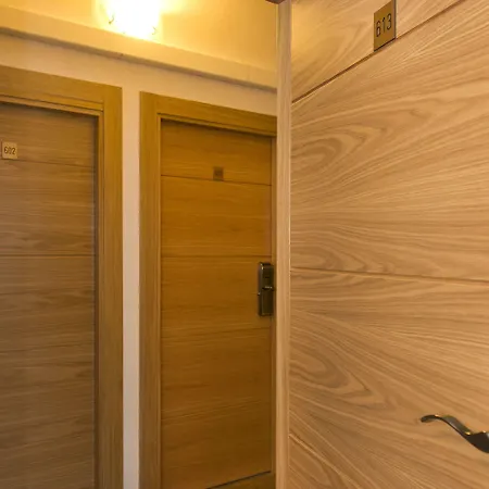 Estudios Aranzazu Ξενοδοχείο με διαμερίσματα 2*