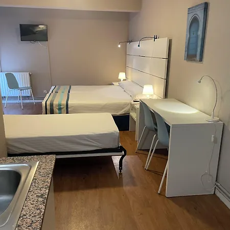 Estudios Aranzazu شقة فندقية 2*