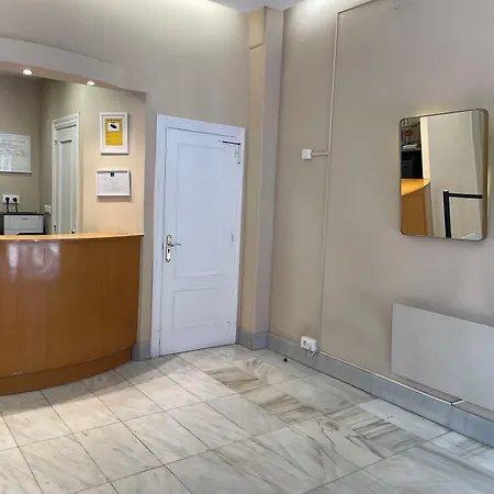 شقة فندقية Estudios Aranzazu 2*