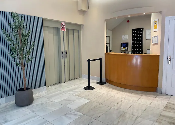 Estudios Aranzazu 2* Santander